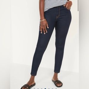 Mid-Rise Rockstar Super-Skinny Jeans